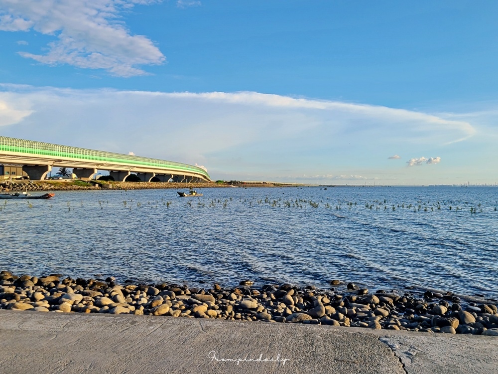 sea and sky walk-6.jpg