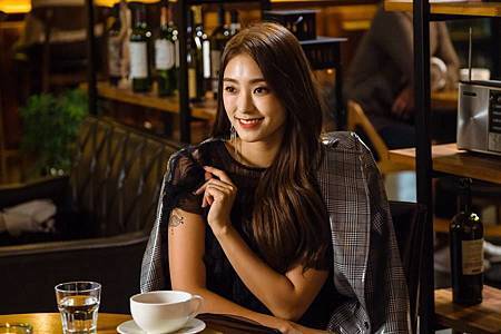 愛麗絲(玉龍)/尹寶拉 飾 愛麗絲(玉龍)/尹寶拉 飾