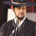 韓秉柱/韓尚進 飾.png