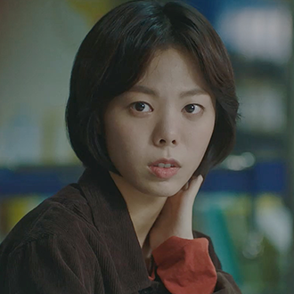 張荷娜／尹知原 飾.png