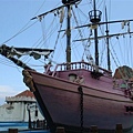 粉紅色海盜船