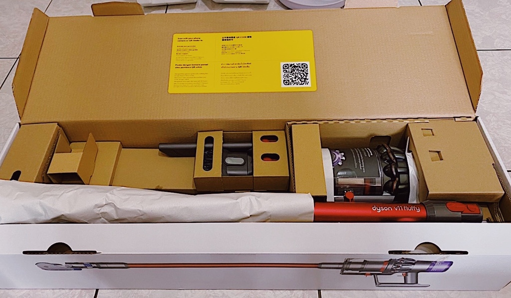 吸塵器推薦|DysonV11Fluffy開箱文|菲菲吳小姐| 媽咪拜MamiBuy