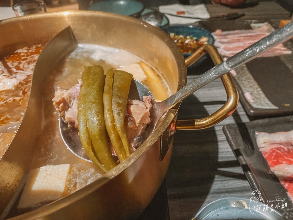 | 台北美食 | 涮辛酸麻辣火鍋吃到飽