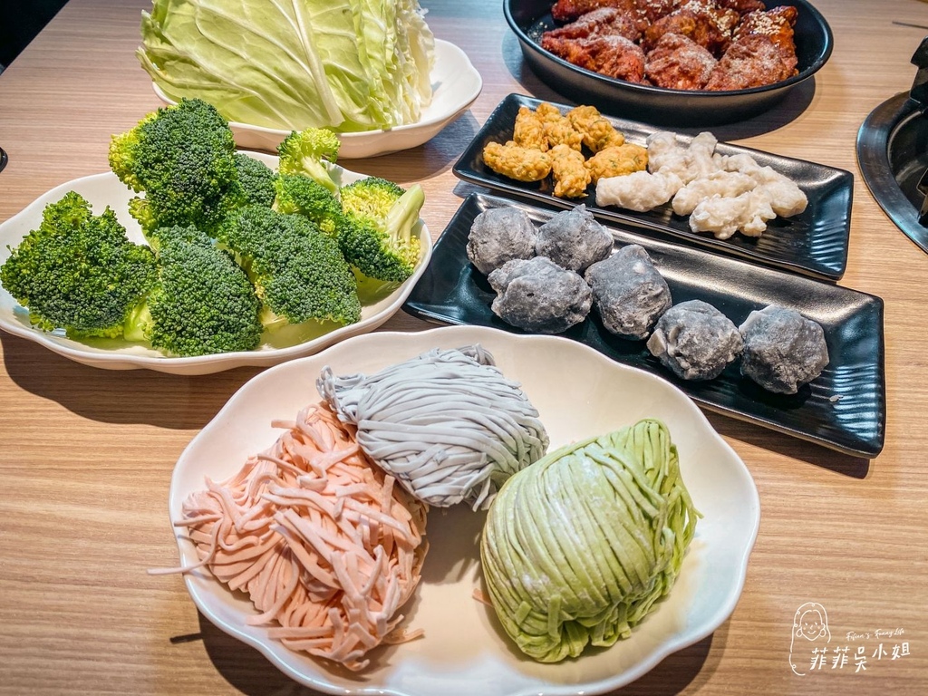 | 台北美食 | 부산 韩鸡 龙虾一只鸡 首尔中和连城店