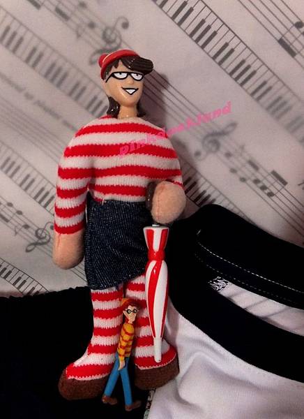 Where%5Cs Wally?威力在哪裡?周邊商品-Wenda絨毛人型娃娃，uniqlo小小孩睡衣套裝