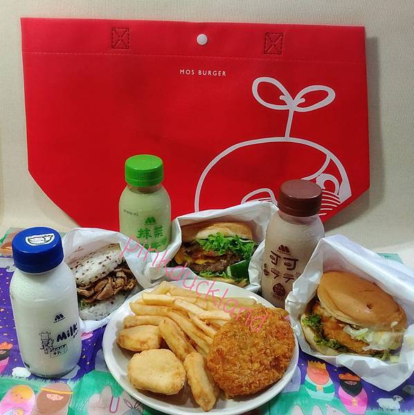 摩斯漢堡 雙人分享餐 輕檸雙牛堡 藜麥薑燒珍珠堡 蜜桃優格鮮蝦堡 摩斯漢堡 雙人分享餐 輕檸雙牛堡 藜麥薑燒珍珠堡 蜜桃優格鮮蝦堡