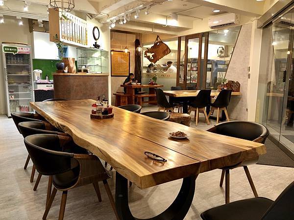 [食記] 高雄 興武六麵食館大順店 獨特鴛鴦麵好ㄘ