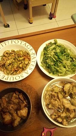 上面兩盤為煮夫所做