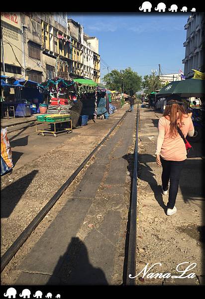 馬哈猜鐵道市場(MahaChai Railway Market)