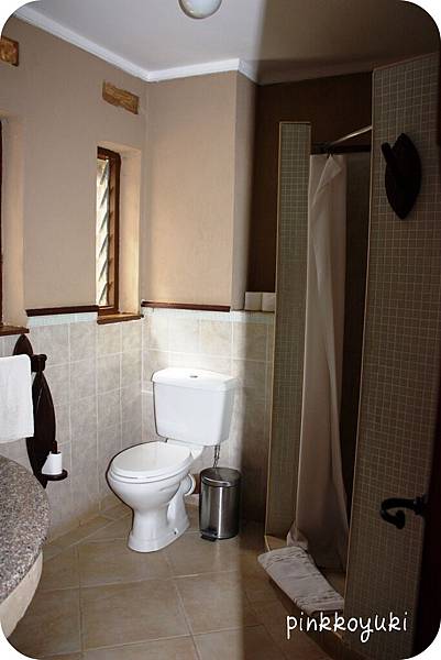 Samburu Lodge房間衛浴