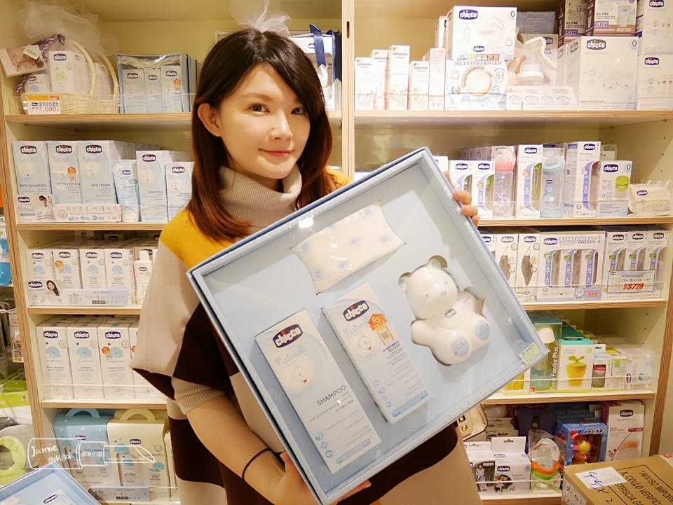 Chicco 原生脂宝贝沐浴礼盒 舒适哺乳弥月礼盒 满月礼