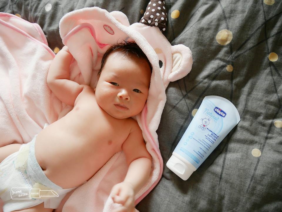 Chicco 原生脂宝贝沐浴礼盒 舒适哺乳弥月礼盒 满月礼