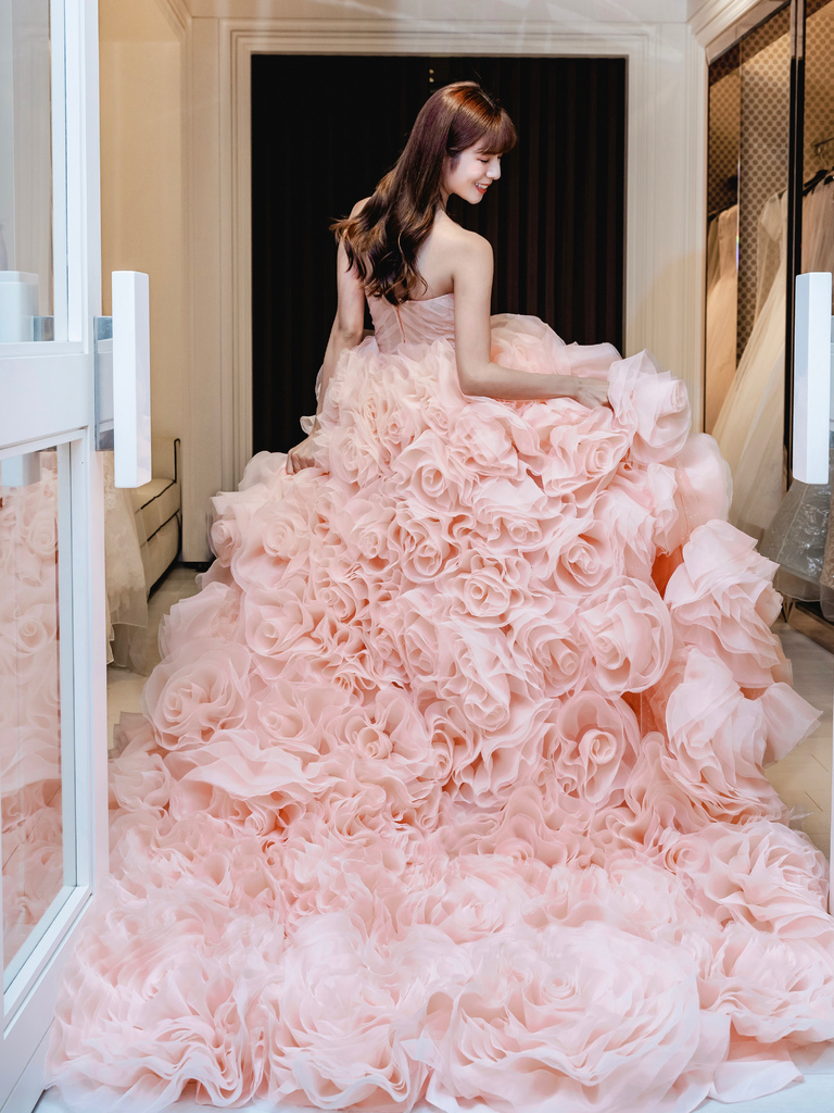 高雄婚紗試穿｜法頌婚紗Fashionmonger Weddi