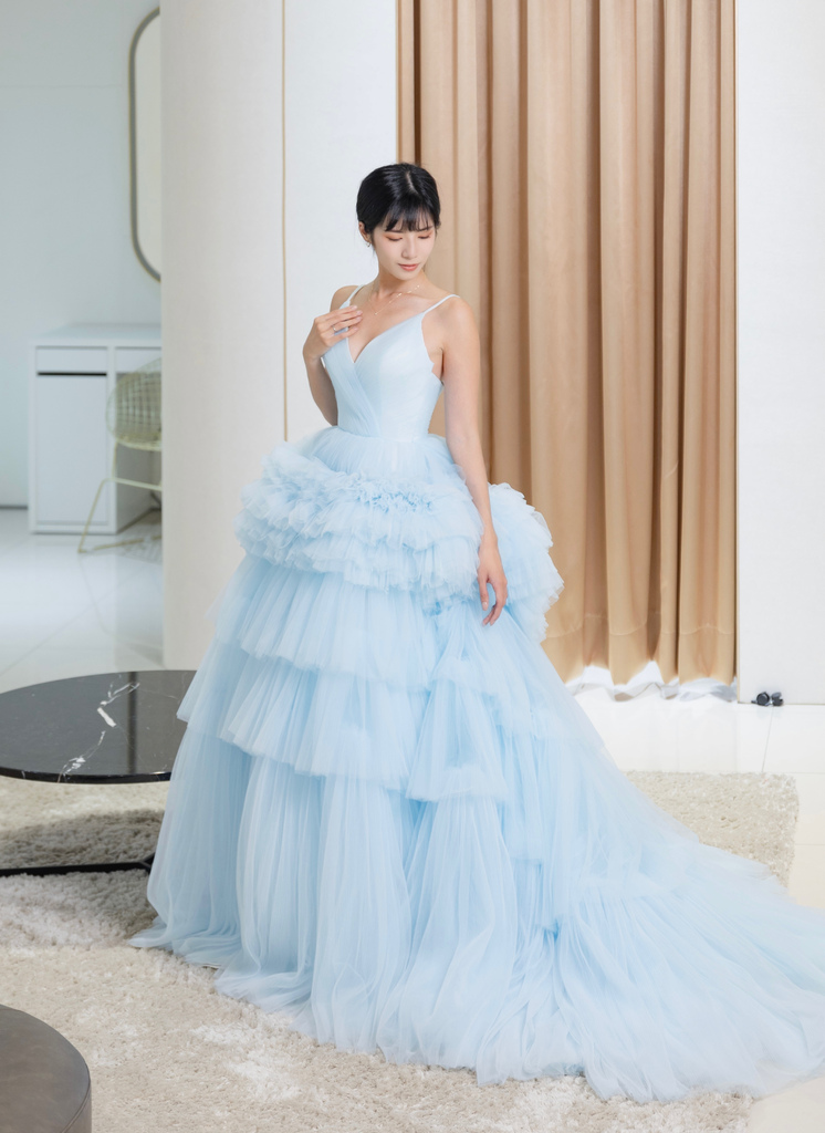 台北婚紗試穿｜VIVI BRIDE 薇薇新娘 精緻手工婚紗禮