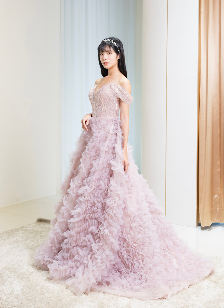 台北婚紗試穿｜VIVI BRIDE 薇薇新娘 精緻手工婚紗禮