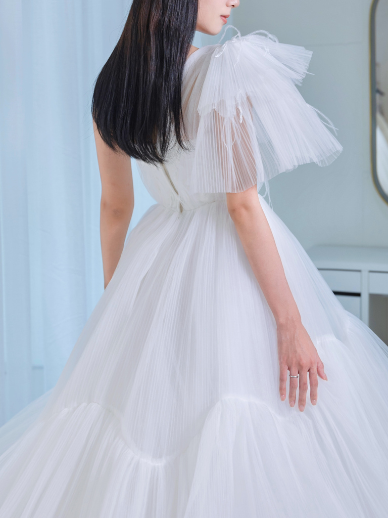 台北婚紗試穿｜VIVI BRIDE 薇薇新娘 精緻手工婚紗禮