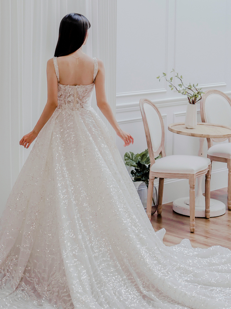 試穿就像| 高雄花朵婚紗 |