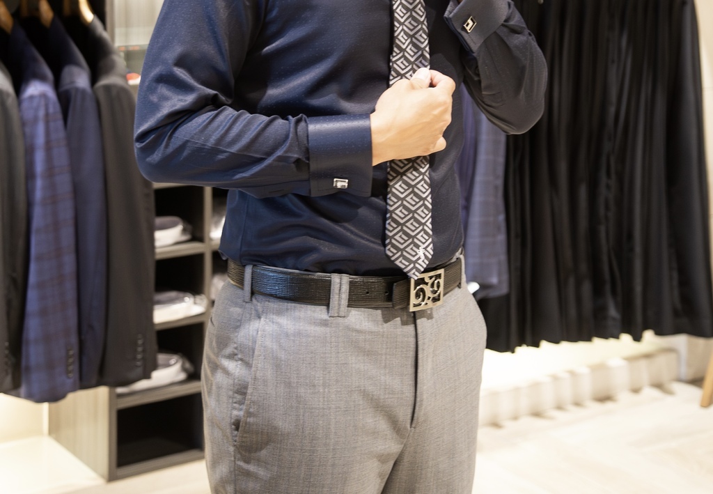 |西服訂製體驗|台南 ElegaZzle 全套西裝訂製心得 