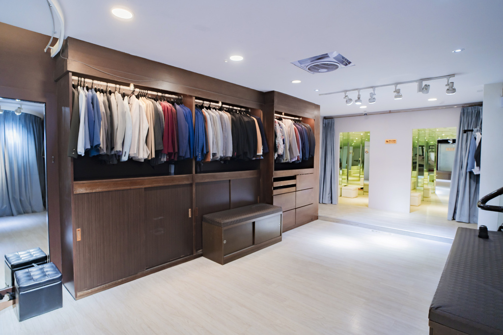 婚紗試穿│台南凱驛莎 KAISHA│一件婚紗就能讓你成為紅毯