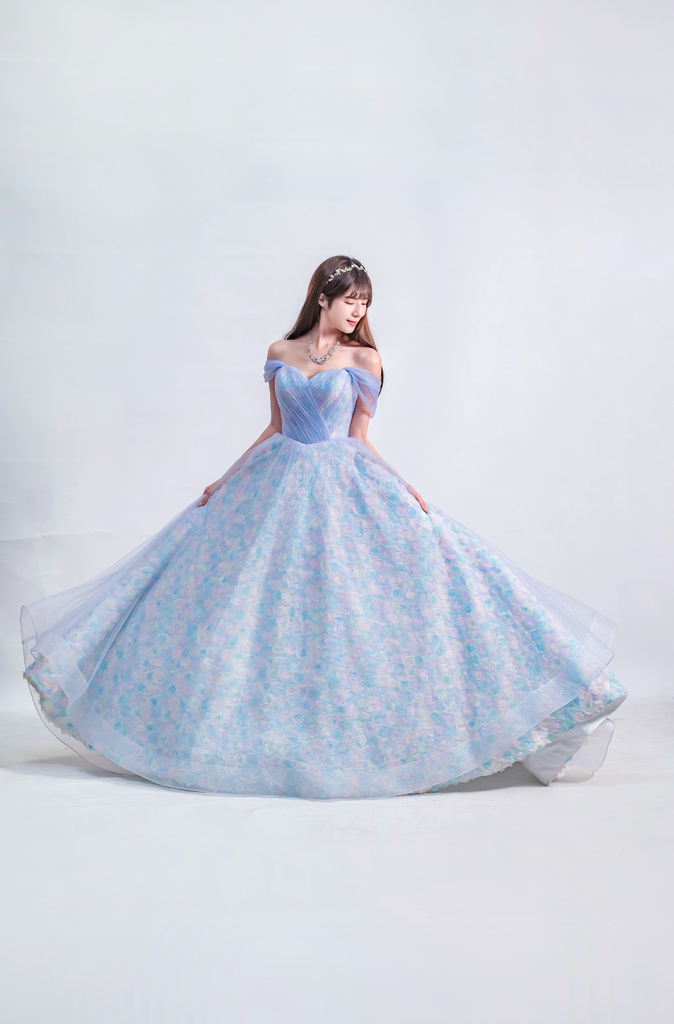 婚紗試穿│台南凱驛莎 KAISHA│一件婚紗就能讓你成為紅毯