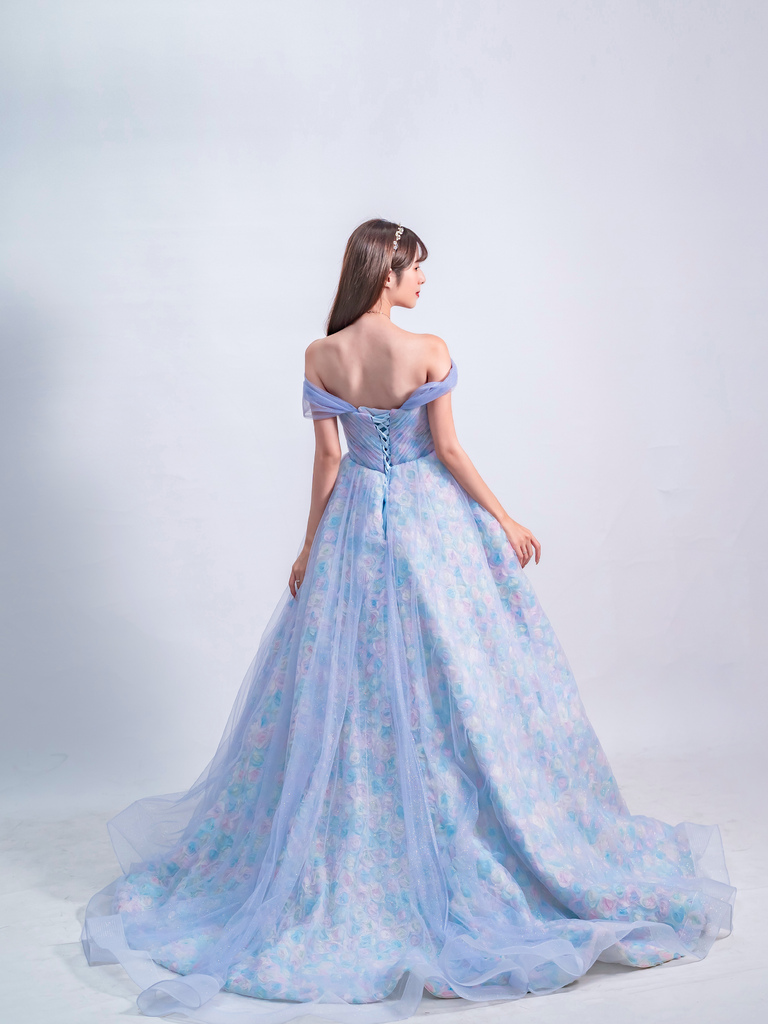 婚紗試穿│台南凱驛莎 KAISHA│一件婚紗就能讓你成為紅毯