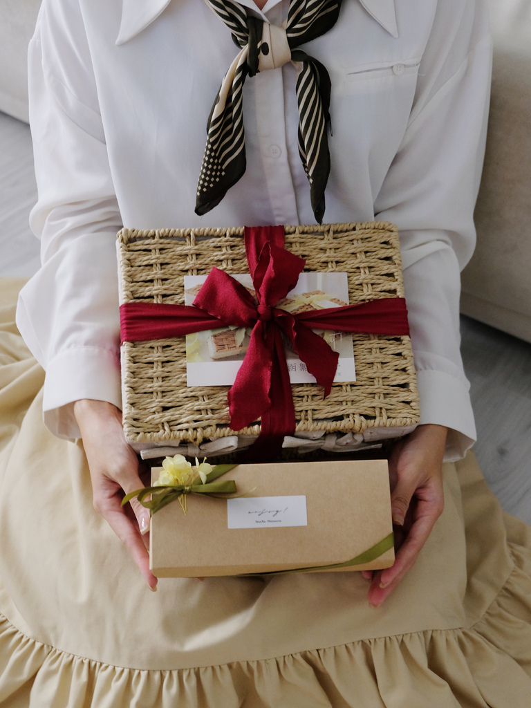 喜餅試吃 | 函絮洋果子 | 可以客製化的森林系鐵盒餅乾，用