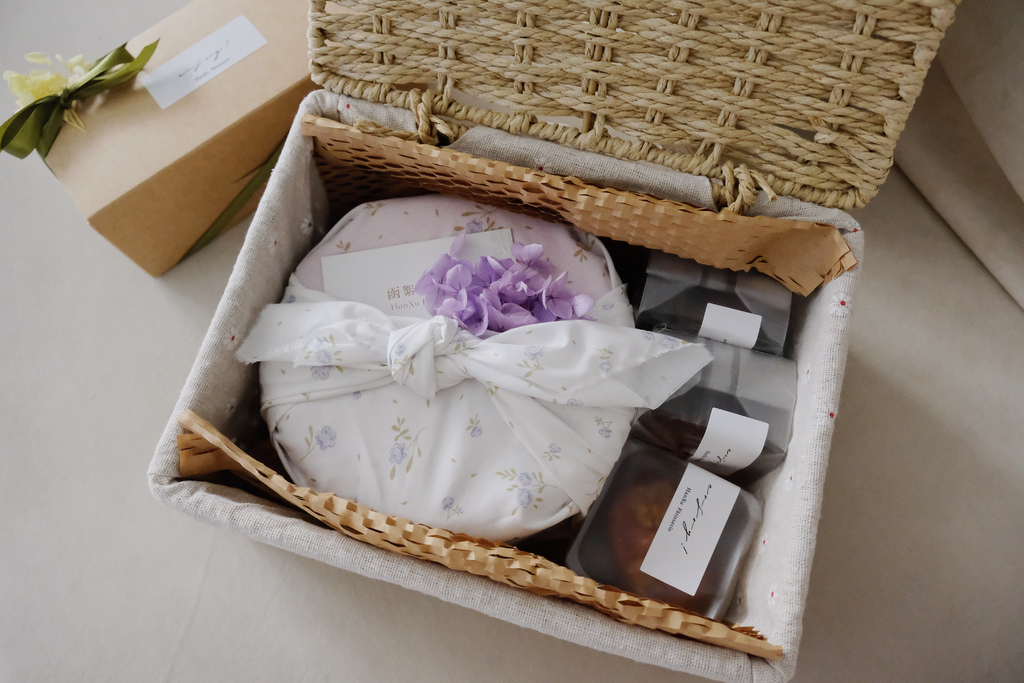 喜餅試吃 | 函絮洋果子 | 可以客製化的森林系鐵盒餅乾，用