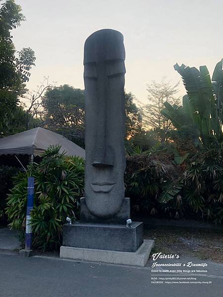 路口擺飾.jpg 路口擺飾.jpg