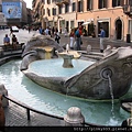 Fontana_della_Barcaccia_2