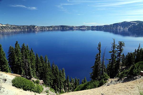 crater lake4.JPG