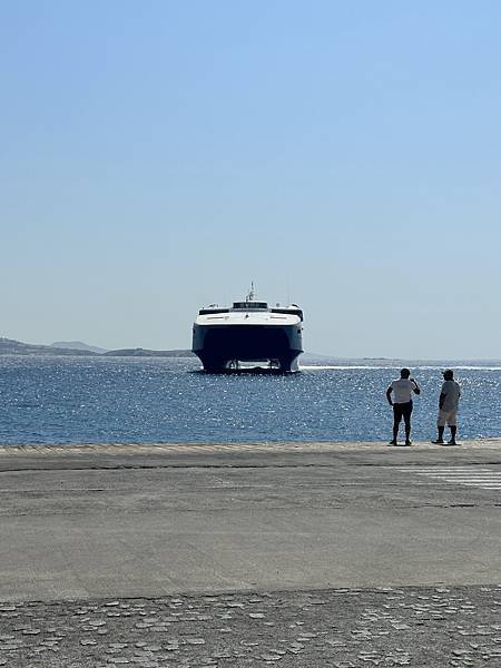 2023 8/23 Mykonos 最後半天，回到雅典，旅館