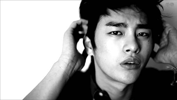 Asian-Male-Stars_Answer-to-1997_Seo-In-Guk.jpg