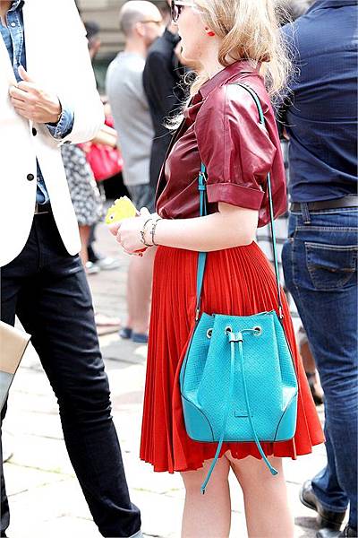 A-New-Trend-Bucket-Bags-7-gucci.jpg