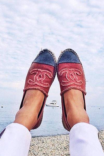 elle-espadrilles-chanel-opener-v-lgn-複製.jpg