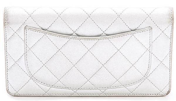 chanel-wallet-metallic-3.jpg