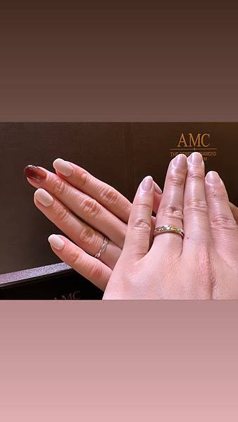 AMC鑽石婚戒鑽戒推薦手部照