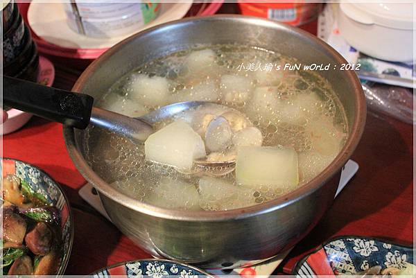 冬瓜蛤蜊湯 (雞骨湯底)