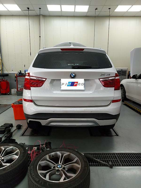 BMW  F X3 i 吃機油引擎翻修 渦輪龜裂 N引擎預防性更換 更換