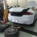 Porsche 2014 Panamera 異音維修 - 三