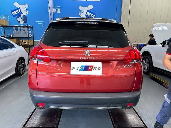 Peugeot 2008 小保養+火星塞更換