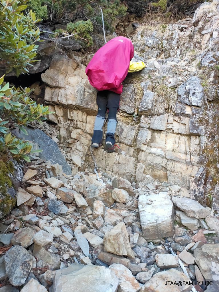 103-30.jpg 103-30.jpg