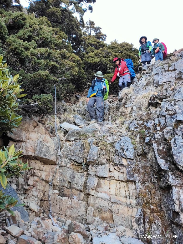 103-32.jpg 103-32.jpg