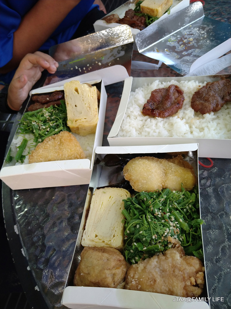 99-556.JPG 99-556.JPG