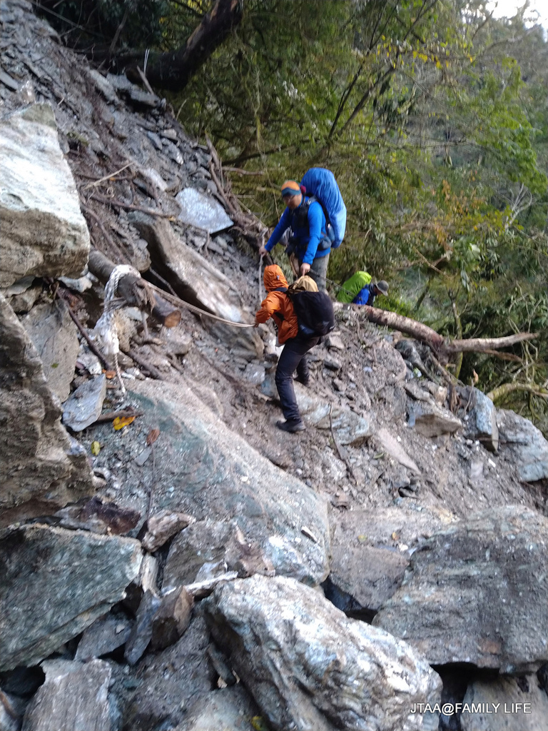 81-151.JPG 81-151.JPG