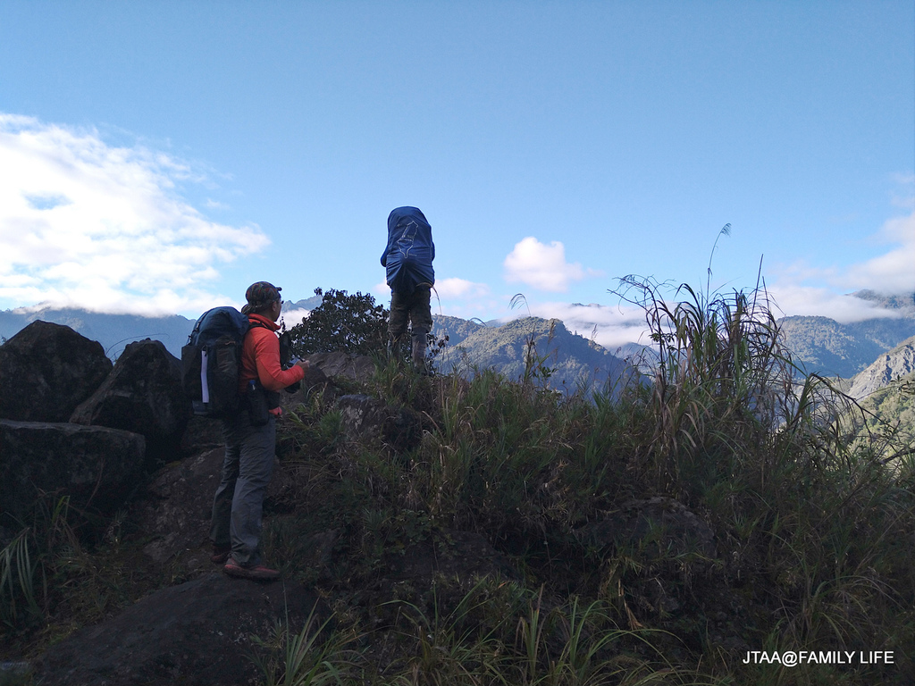 82-261.JPG 82-261.JPG