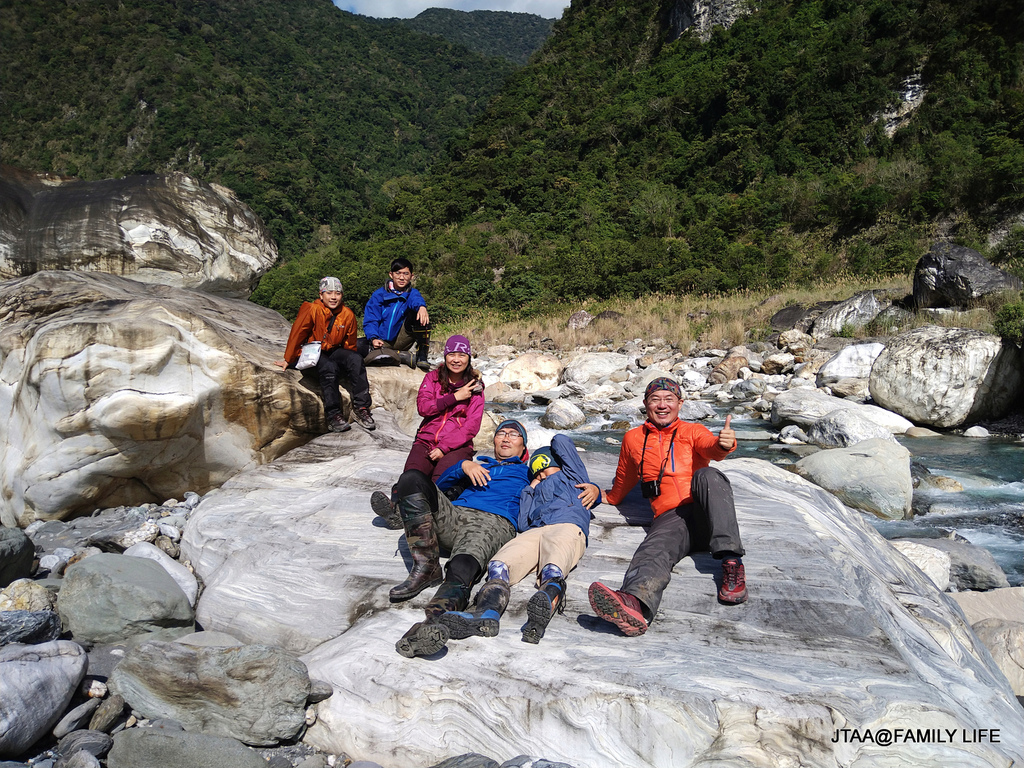 DSC_0692.JPG DSC_0692.JPG