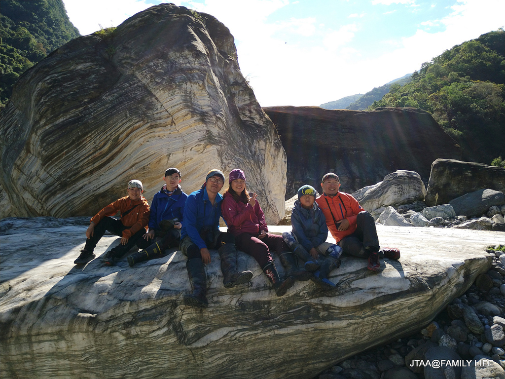 DSC_0689.JPG DSC_0689.JPG