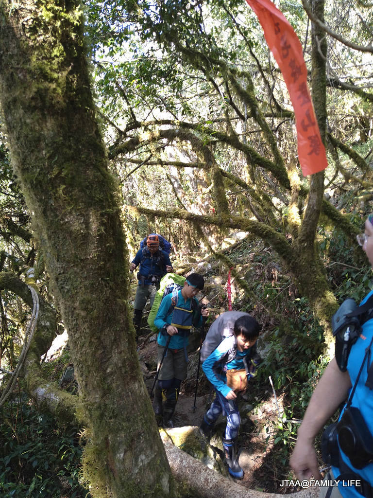 02-8-2.JPG 02-8-2.JPG