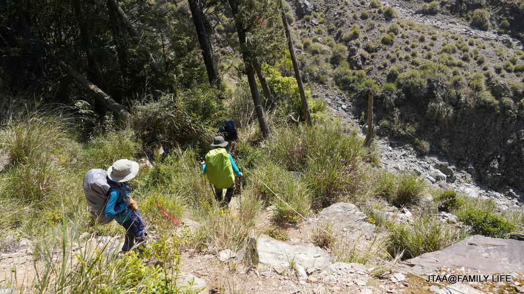 04-1-2.JPG 04-1-2.JPG