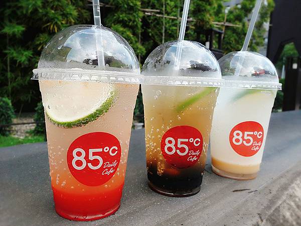 85 ̊C繽紛漸層氣泡飲